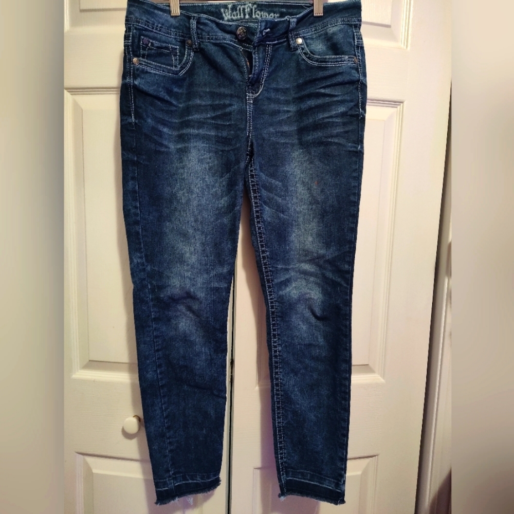 👖Wallflower Dark Wash Skinny Jeans 11